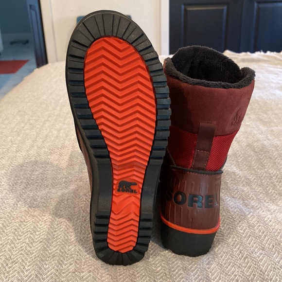 Adorable Snow ❄️🥾 - Picture 5 of 6